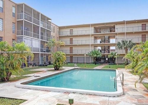 apt-232-4848 Nw 24th Ct, Lauderdale Lakes, FL, 33313-3358 | Card Image