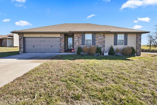 714 W Lake Ave, Clever, MO, 65631-7809 | Card Image