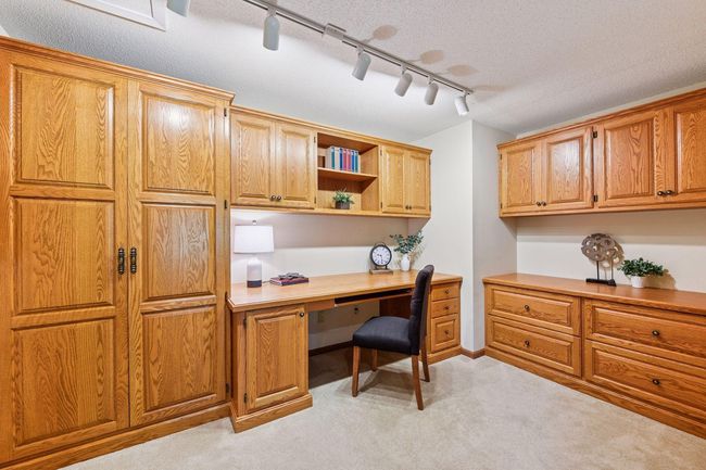 Dedicated home office—work-from-home without compromise. | Image 24