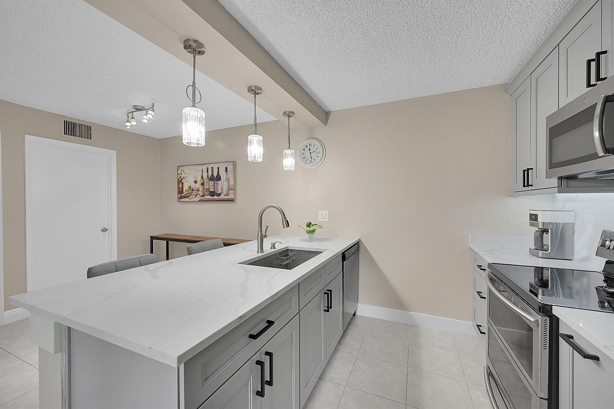 Boca Rio Dr, Boca Raton, FL 33433
