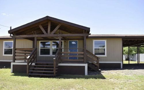 107 Grant St, Smyer, TX, 79367 | Card Image