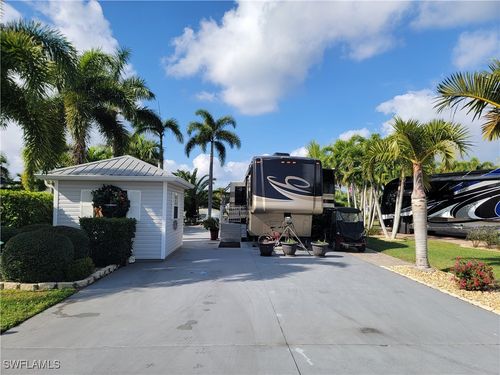 5680 Brightwood Dr, FORT MYERS, FL, 33905 | Card Image