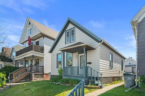 2348 S 16th Street, Milwaukee, WI, 53215 | Card Image