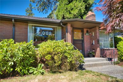 11231 Palatine Avenue N, House other with 4 bedrooms, 2 bathrooms and 1 parking in Seattle WA | Image 2