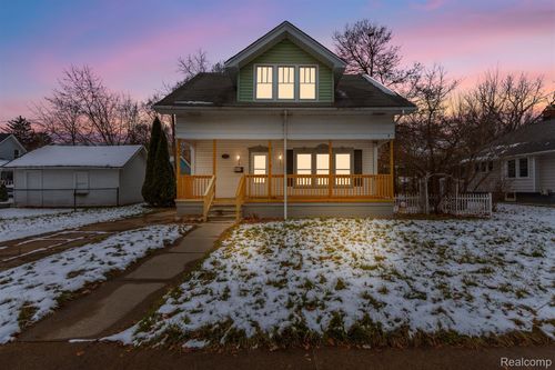 142 Miller St, Mount Clemens, MI, 48043-2232 | Card Image