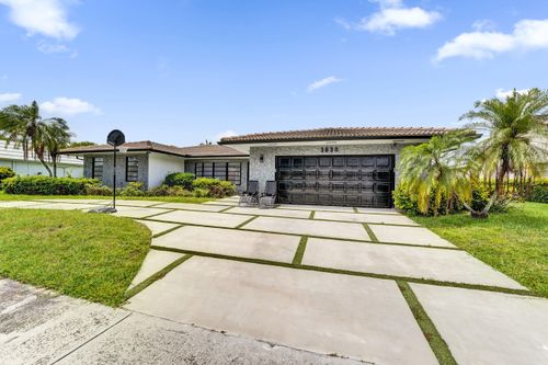 3630 N 55th Ave, Hollywood, FL, 33021-2344 | Card Image