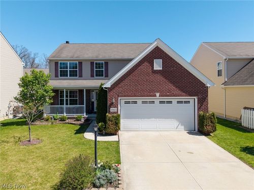 9961 Colmanara Drive, Aurora, OH, 44202 | Card Image