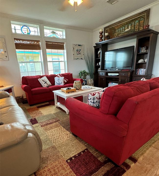 2021 Vista Dr, House other with 2 bedrooms, 2 bathrooms and 3 parking in Crystal Beach TX | Image 17