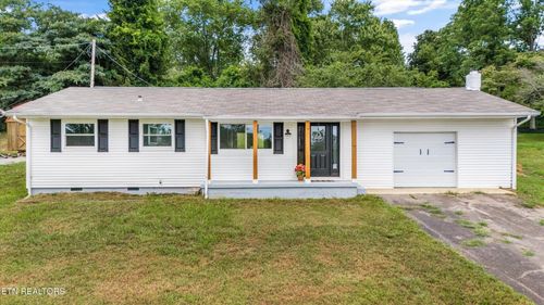 312 Lakeview Rd, Harriman, TN, 37748-8008 | Card Image