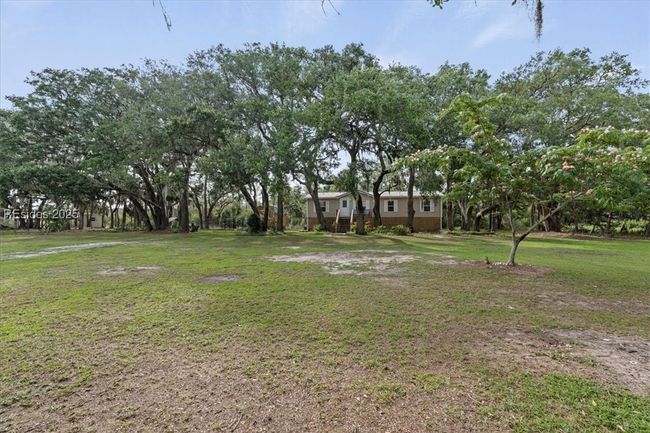 4 View Point Cir, House other with 3 bedrooms, 2 bathrooms and null parking in Saint Helena Island SC | Image 36