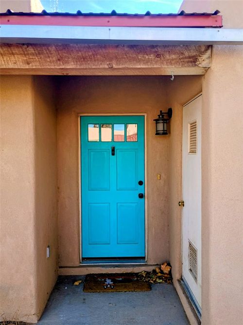 4532 Camino Verde, Santa Fe, NM, 87507-2741 | Card Image