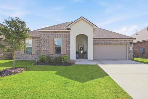 4661 W Ridge Rd, Lake Charles, LA, 70607-4342 | Card Image