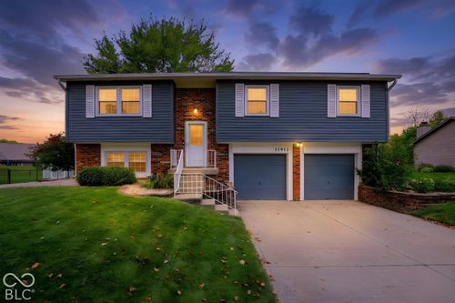 11912 Wainwright Blvd, Fishers, IN, 46038-1300 | Card Image