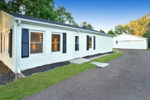 4521 Moenning Rd, Sheboygan, WI, 53081-7309 | Card Image
