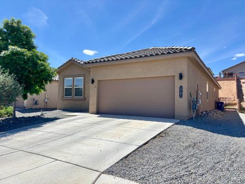 1741 Nicho Ct Nw, Los Lunas, NM, 87031-8206 | Card Image