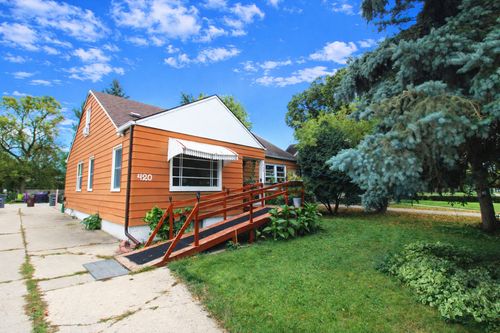 420 14th St S, Moorhead, MN, 56560-2958 | Card Image