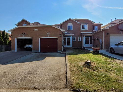 5232 Alicante St, Mississauga, ON, L5V1S9 | Card Image