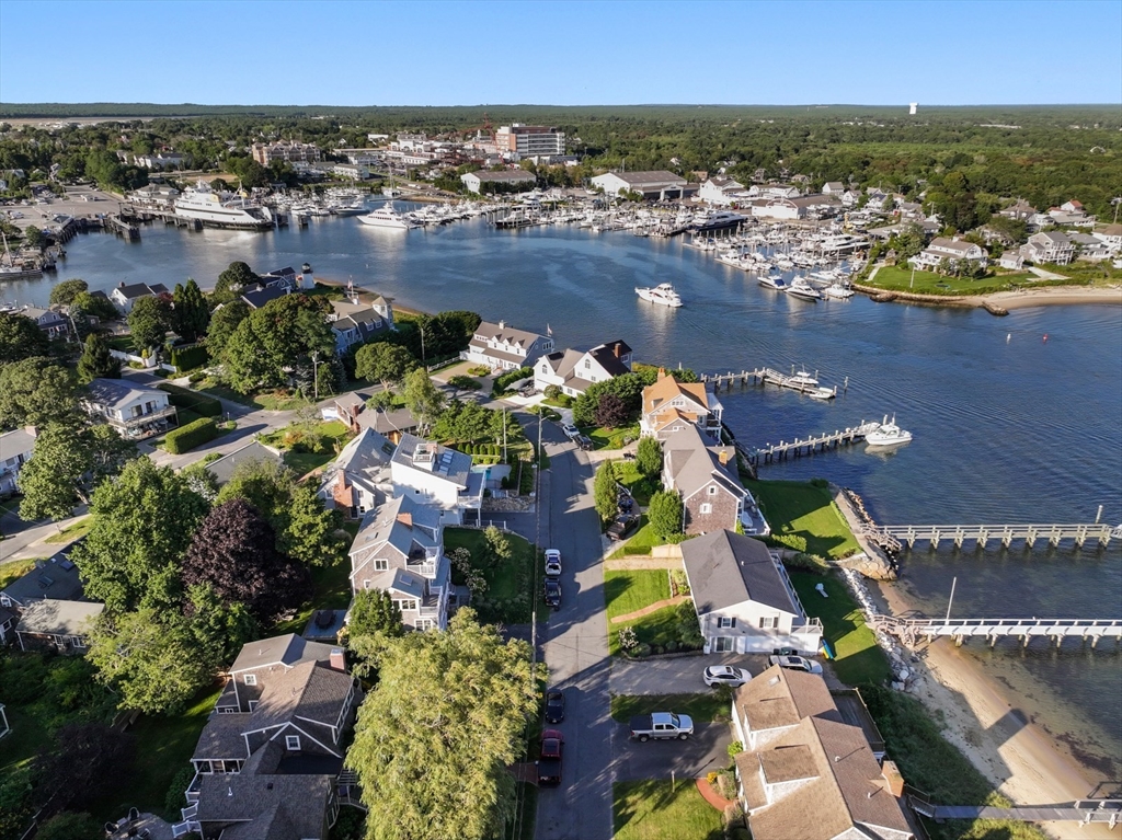 Bay Shore Rd, Hyannis, MA 02601