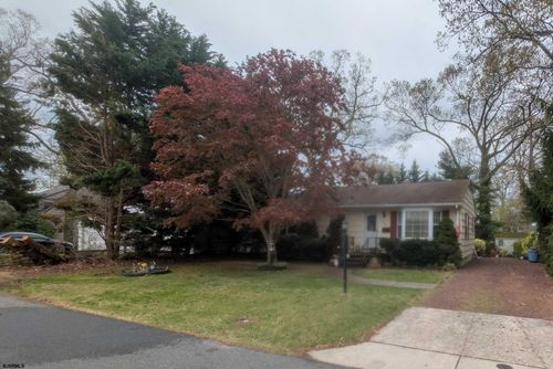 305 W Edgewood Ave, Linwood, NJ, 08221-1707 | Card Image