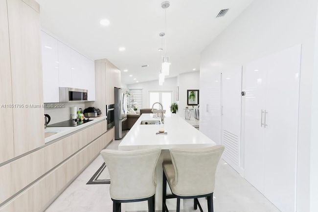 3813 Sw 149 Th Pl, House other with 4 bedrooms, 3 bathrooms and null parking in Miami FL | Image 16