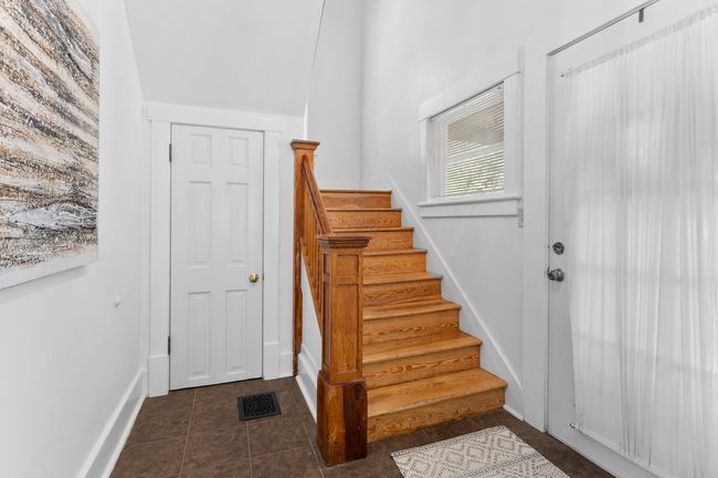808 W Green St, House other with 5 bedrooms, 2 bathrooms and 2 parking in Champaign IL | Image 7