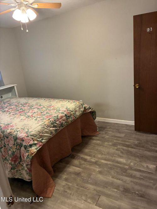 3 Bainbridge Pl, Long Beach, MS, 39560-5306 | Card Image