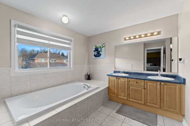 57 Lafayette Blvd, House other with 5 bedrooms, 3 bathrooms and 2 parking in Whitby ON | Image 29