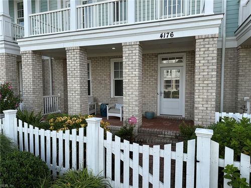 4176 E Beach Dr, Norfolk, VA, 23518-6026 | Card Image
