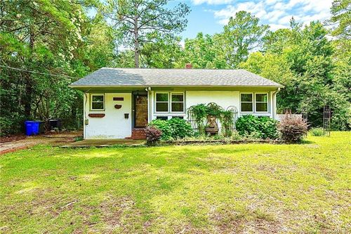 1905 Mcgougan Rd, Fayetteville, NC, 28303-4121 | Card Image