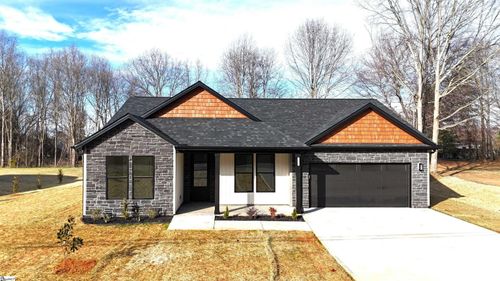 528 Dillon St, chesnee, SC, 29323-3319 | Card Image