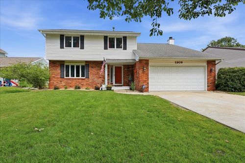 1309 Dianne Dr, Bloomington, IL, 61704-2591 | Card Image