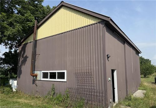 1565 Highway 24 E, Vittoria, ON, N0E1W0 | Card Image