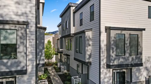 3853 S Granite Lofts Ln, Salt Lake City, UT, 84107-1901 | Card Image