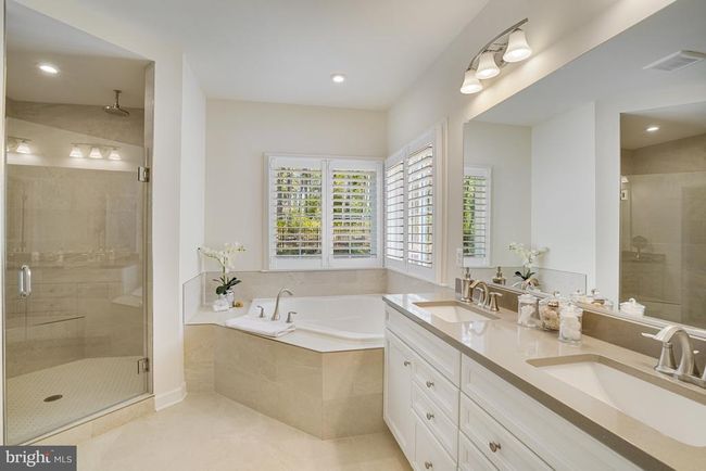 8942 Hubbard Way, House other with 4 bedrooms, 4 bathrooms and null parking in LORTON VA | Image 35