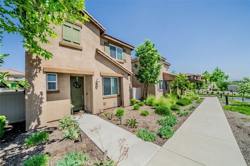 2111 Lavender Lane, Colton, CA, 92324 | Card Image