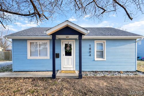 1804 Muren Blvd, Belleville, IL, 62221-4955 | Card Image