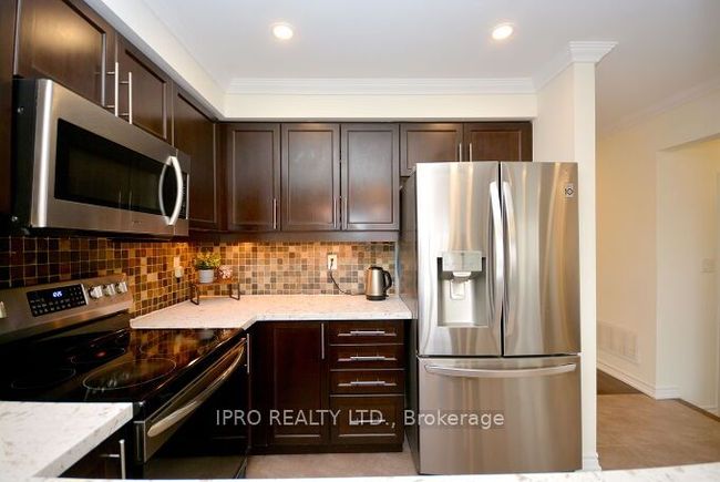 867 Fowles Crt, House attached with 4 bedrooms, 3 bathrooms and 2 parking in Milton ON | Image 21