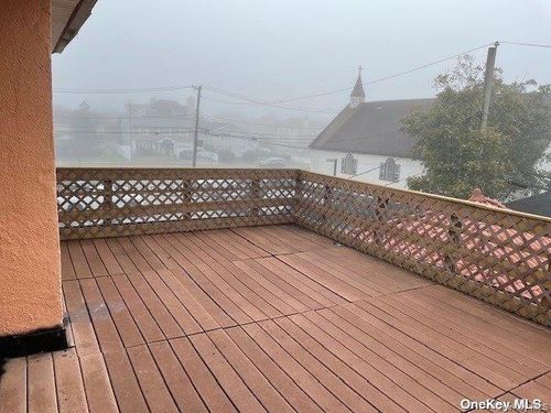 66 E Walnut St, Long Beach, NY, 11561-3516 | Card Image