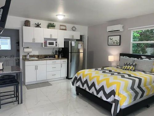 4-1762 Nw 15th St, Miami, FL, 33125-2302 | Card Image