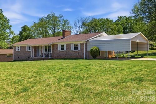 1480 21st St Ne, Hickory, NC, 28601-2966 | Card Image