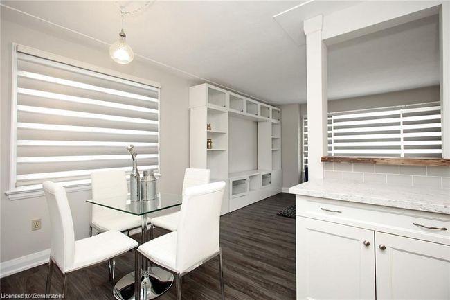 15 First St, House other with 4 bedrooms, 2 bathrooms and 5 parking in Waterdown ON | Image 10