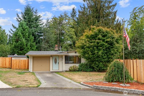 33007 27th Ave Sw, Federal Way, WA, 98023-2823 | Card Image