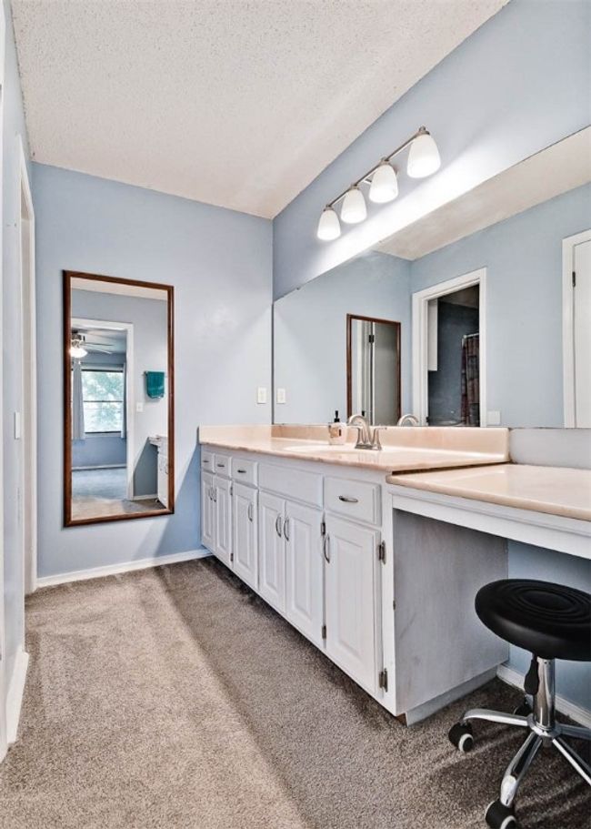 Full Bath withMain BR | Image 10