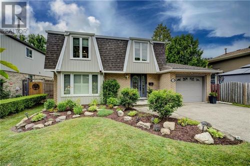 96 Manor Dr, Kitchener, ON, N2A2V1 | Card Image
