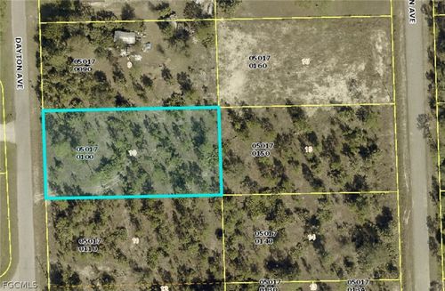 904 Dayton Ave, Lehigh Acres, FL, 33972-3330 | Card Image