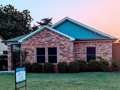 2715 Britton Dr, Dallas, TX, 75216-3105 | Card Image