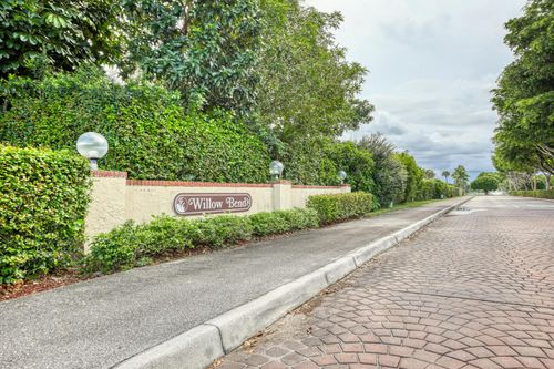 615-7843 Willow Spring Dr, Lake Worth, FL, 33467-3218 | Card Image