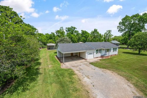 13177 Bayou Fordoche Rd, Morganza, LA, 70759-3134 | Card Image
