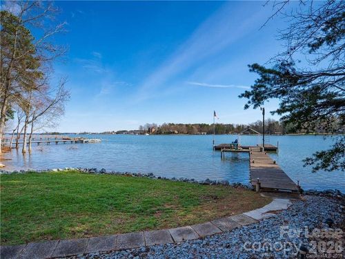 8502 Pine Lake Rd, Denver, NC, 28037-8815 | Card Image