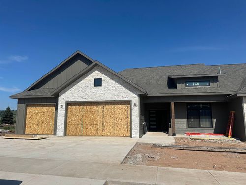 7925 Duke Pkwy, Spearfish, SD, 57783-8677 | Card Image